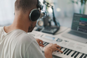 Keyboard Musik machen - mit Notebook verbinden